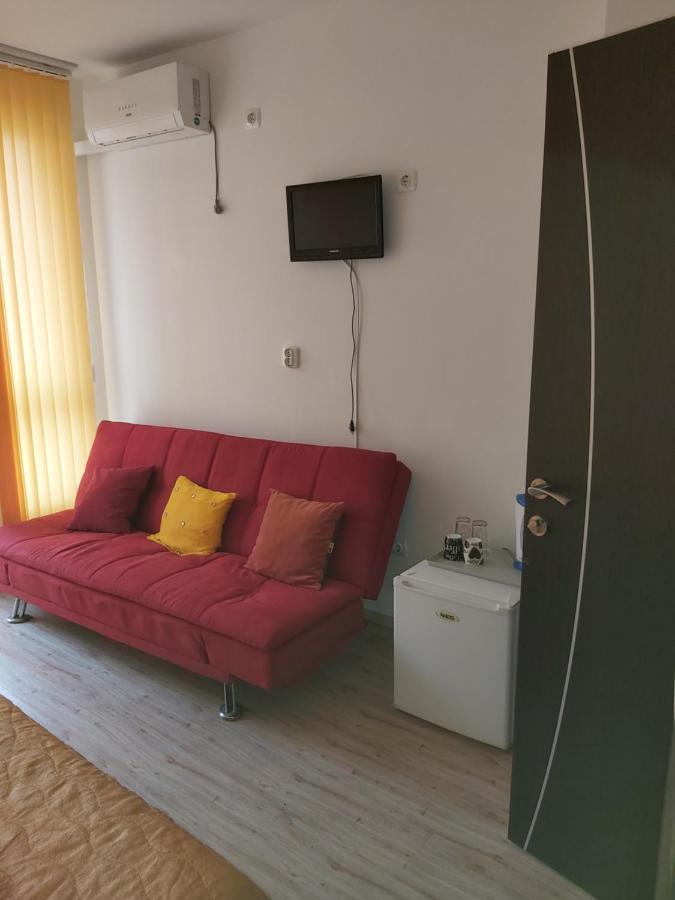 Apartament Janet Apartment Pomorie Exterior photo