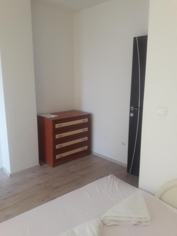 Apartament Janet Apartment Pomorie Exterior photo
