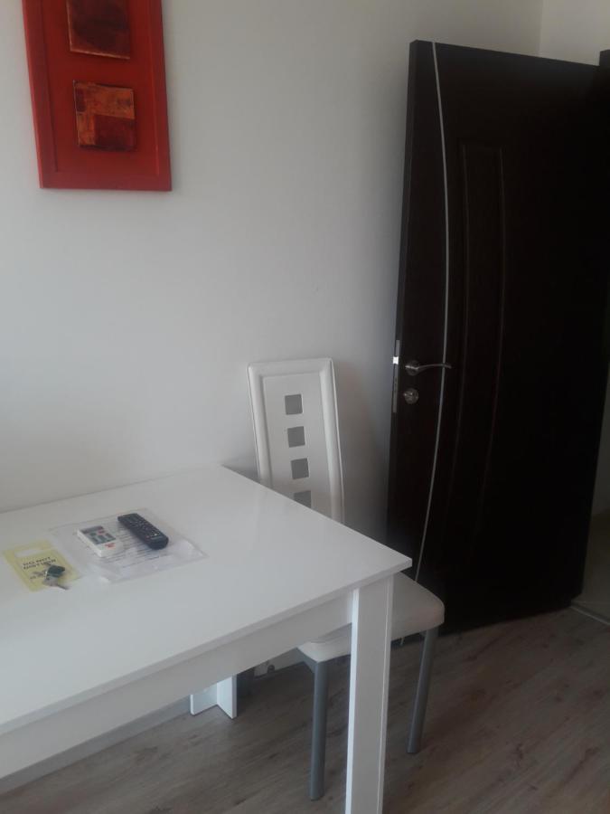 Apartament Janet Apartment Pomorie Exterior photo