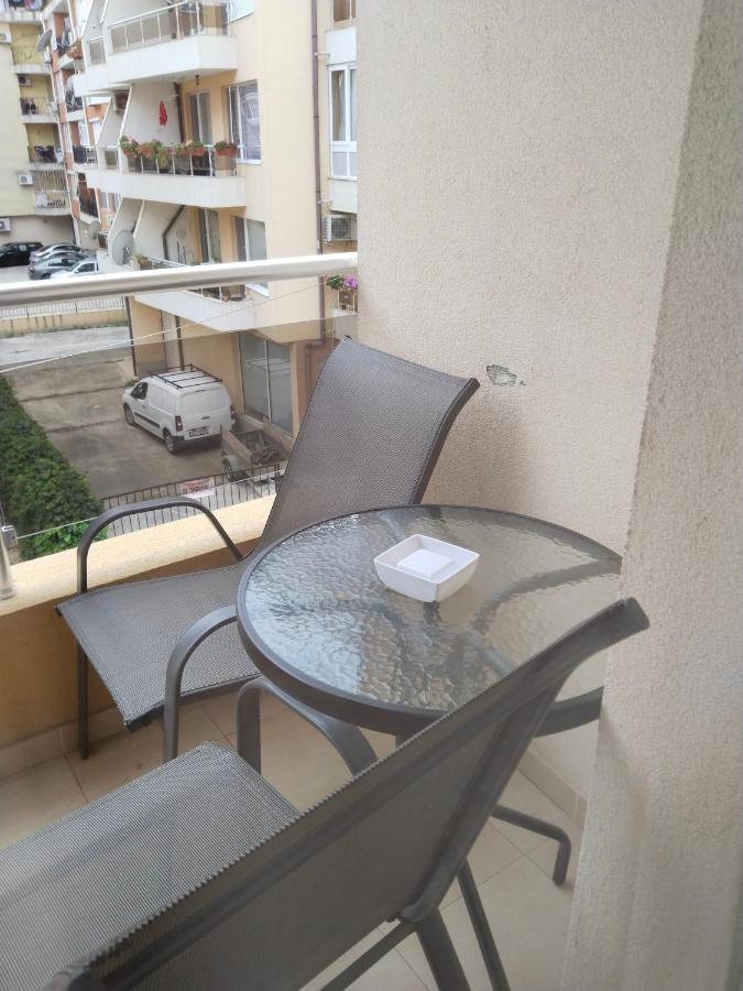 Apartament Janet Apartment Pomorie Exterior photo