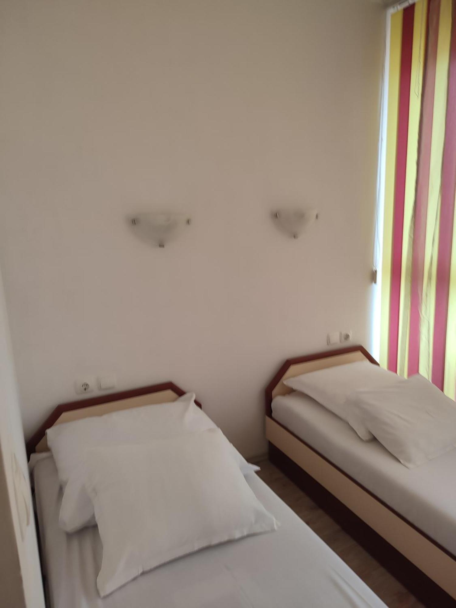 Apartament Janet Apartment Pomorie Exterior photo