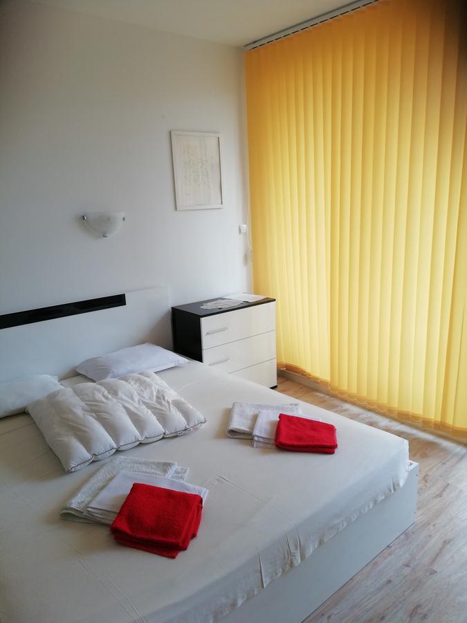 Apartament Janet Apartment Pomorie Exterior photo