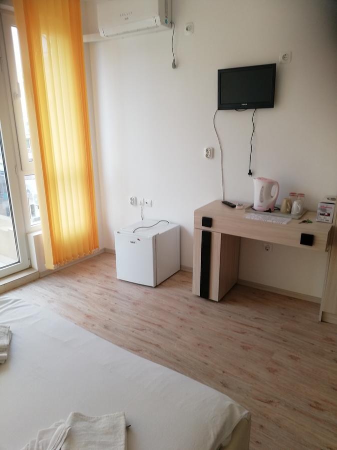 Apartament Janet Apartment Pomorie Exterior photo